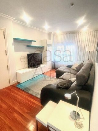 Piso en venta en San Pedro de Deusto-La Ribera en Bilbao
