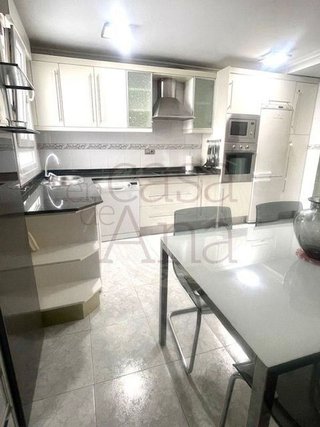 Piso en venta en San Pedro de Deusto-La Ribera en Bilbao