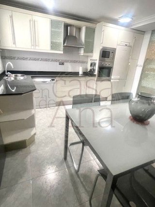 Piso en venta en San Pedro de Deusto-La Ribera en Bilbao