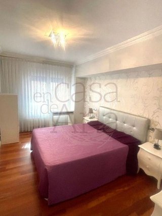 Piso en venta en San Pedro de Deusto-La Ribera en Bilbao