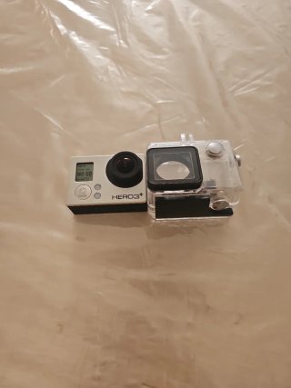 Cámara GoPro HERO3+ con carcasa