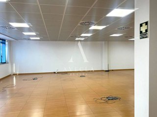 Oficina en alquiler en Coll Favà - Can Magí en Sant Cugat del Vallès
