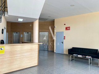 Oficina en alquiler en Coll Favà - Can Magí en Sant Cugat del Vallès