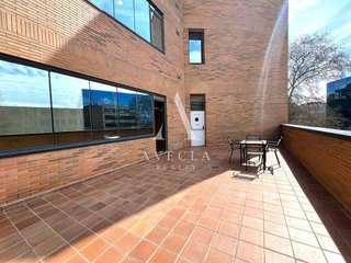 Oficina en alquiler en Coll Favà - Can Magí en Sant Cugat del Vallès