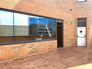 Oficina en alquiler en Coll Favà - Can Magí en Sant Cugat del Vallès