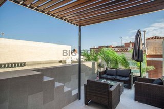 Chalet en alquiler en Finestrelles en Esplugues de Llobregat