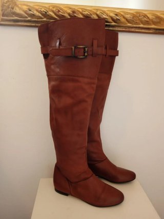 Stivali alti in pelle marrone n.39