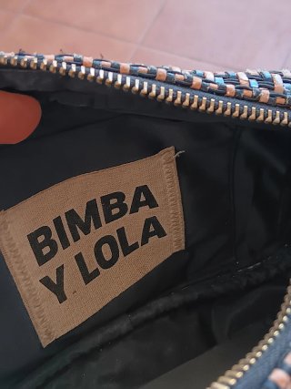 Bolso Bimba y Lola tejido azul y blanco