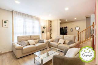 Casa pareada en venta en Azeta - Abatxolo en Portugalete