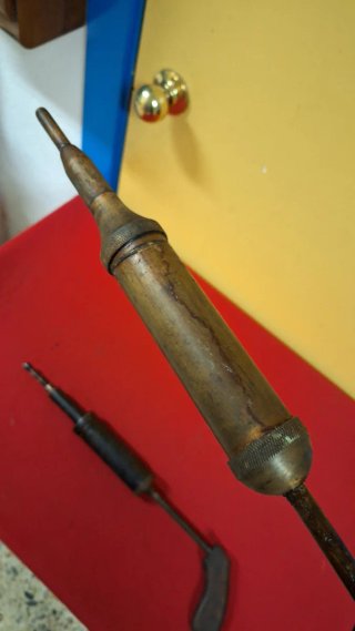 Engrasadoras manuales antiguas (2 unidades)