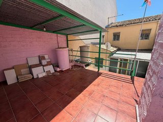 Casa adosada en venta en Torreperogil