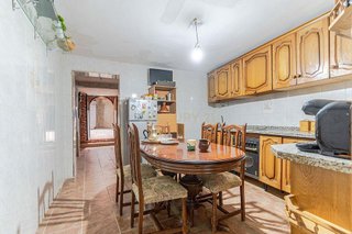 Chalet en venta en Guadix