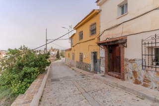 Chalet en venta en Guadix