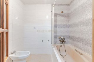 Chalet en venta en Guadix