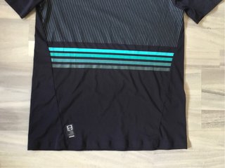Camiseta deportiva Artengo