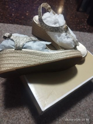 Sandalias Michael Kors Doradas