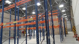 Nave industrial en alquiler en El Barral Ferial en Coslada