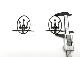 EMBLEMA LOGOS LATERALES MASERATI NEGRO