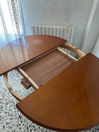 Mesa extensible de madera