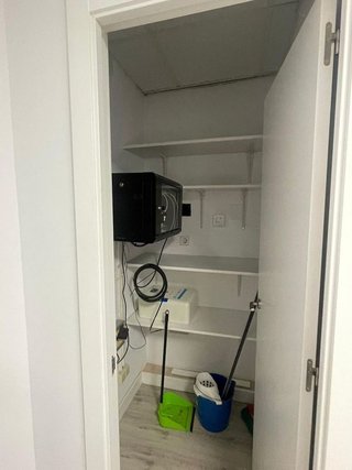Local comercial en alquiler en Carranque - Haza Cuevas en Málaga