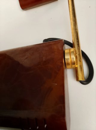 Lampada da tavolo design legno e oro