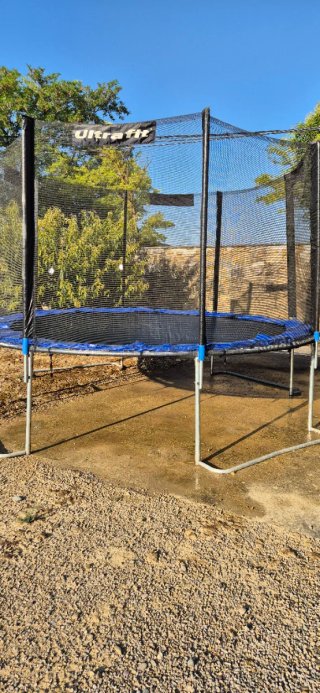 Cama elástica Ultrafit con red de seguridad