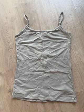 Camiseta tirantes Zara beige Talla S