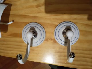 Accesorios Baño Cerámica y Metal