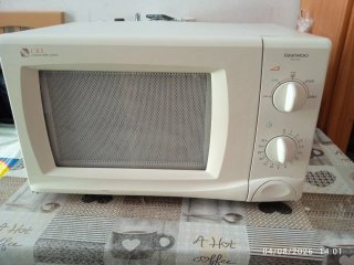 Microondas Daewoo KOG-3705