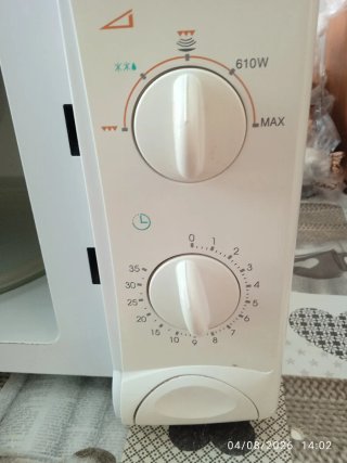 Microondas Daewoo KOG-3705