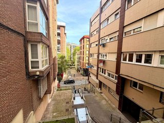 Piso en venta en Numancia - San Fernando en Santander