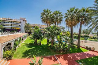 Ático en venta en La Carolina-Guadalpín en Marbella