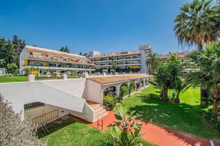 Ático en venta en La Carolina-Guadalpín en Marbella