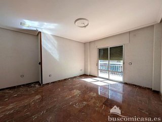 Piso en venta en Zona Hospital en Linares