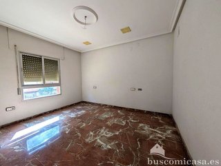 Piso en venta en Zona Hospital en Linares
