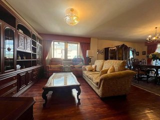 Piso en venta en Universidad en Ourense
