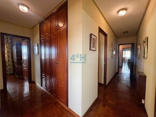 Piso en venta en Universidad en Ourense