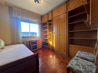 Piso en venta en Universidad en Ourense