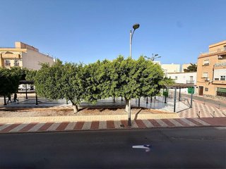 Edificio en venta en Roquetas Centro en Roquetas de Mar