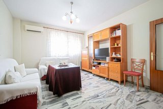 Piso en venta en Colores - Entreparques en Sevilla