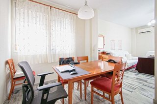 Piso en venta en Colores - Entreparques en Sevilla