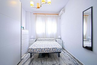 Piso en venta en Colores - Entreparques en Sevilla