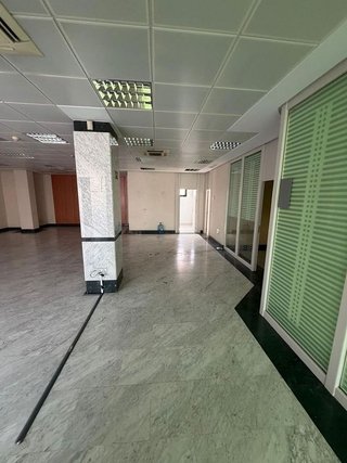 Local comercial en venta en Zona Hispanidad-Vivar Téllez en Vélez-Málaga