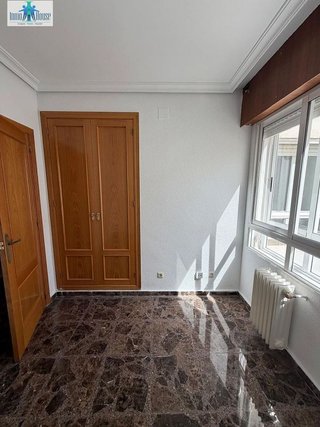 Piso en venta en Santa Cruz - Industria - Polígono Campollano en Albacete
