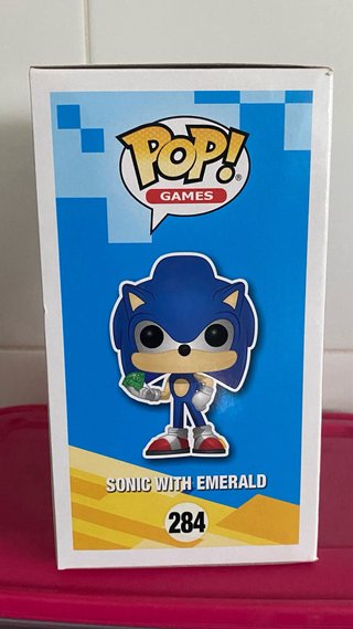 Funko Pop Sonic 284 con Esmeralda
