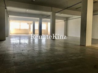 Local comercial en alquiler en La Plana en Esplugues de Llobregat