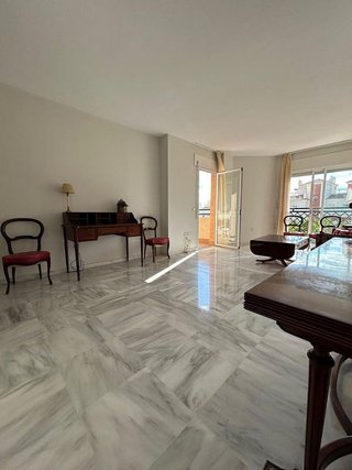 Piso en venta en El Mayorazgo - El Limonar en Málaga