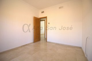 Casa adosada en alquiler en Rinconada (La)