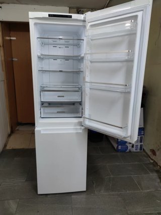 Frigorífico Whirlpool 200x60cm A+++ garantía envío