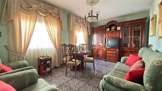 Casa adosada en venta en Illora